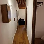 Cosy In Old Town, 2 Mins Walking Distance To *